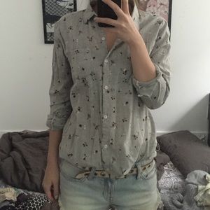 Moving sales~ only new/ good condition clothes