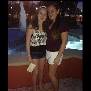 Meet your Posher, Lydia