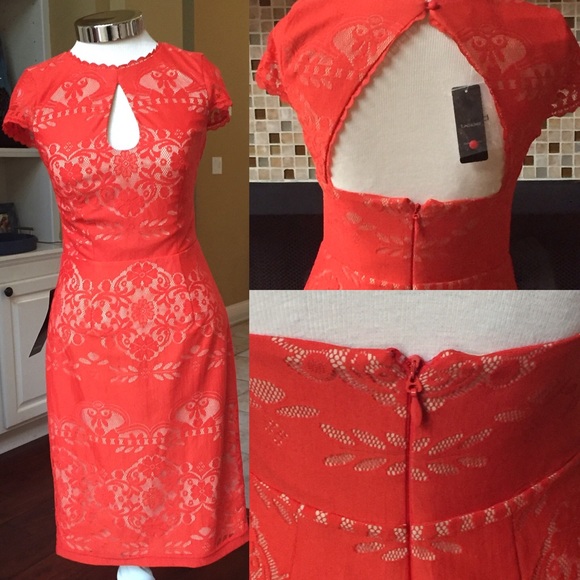 🍹Bebe🍹Lace Keyhole Dress (Poinciana) - Picture 2 of 3