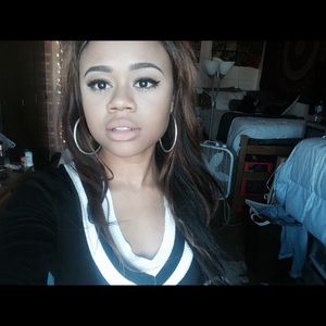 Meet your Posher, Destiny