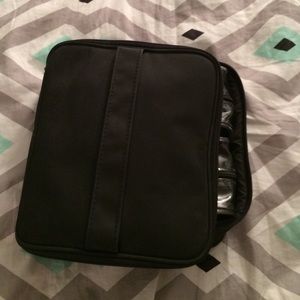 Used Bare minerals case and medium beige