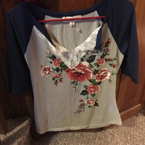 Like new  Urban Outfitters t-shirt!!