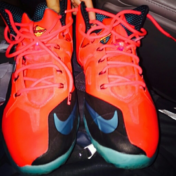 Superhero lebron 11 size 10.5