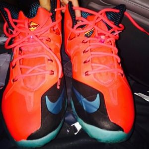 Superhero lebron 11 size 10.5