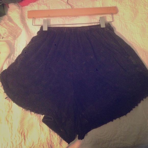 High wasted shorts with pockets