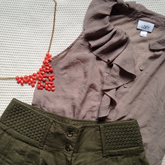 LOFT Taupe Sleeveless Blouse