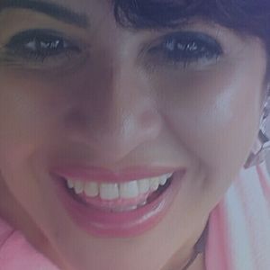 Meet your Posher, Ghada