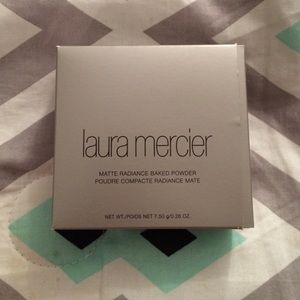 Laura Mercier highlighter