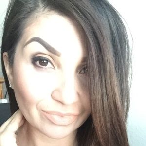 Meet your Posher, Jeni