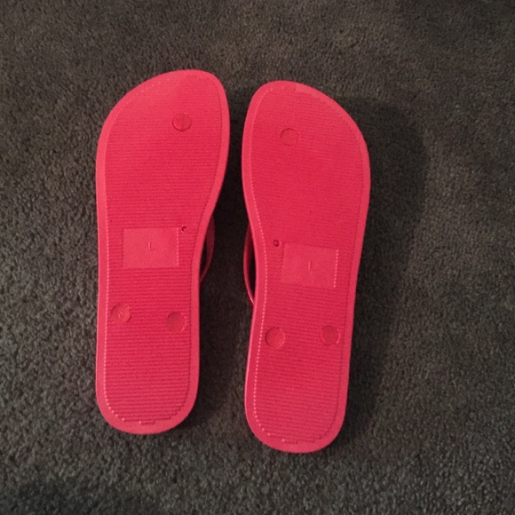 SO flip flops - Picture 2 of 2