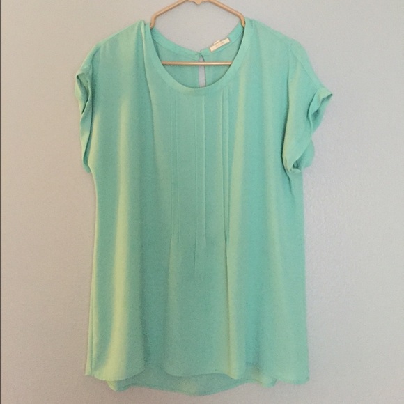 🎉price drop🎉 Pleione teal shirt