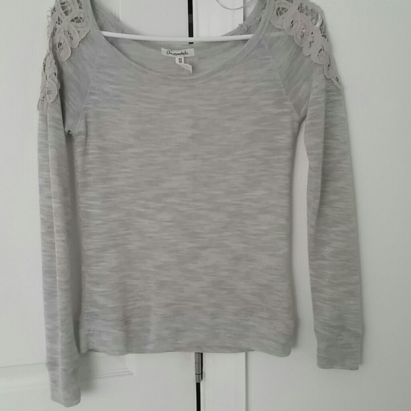Grey top