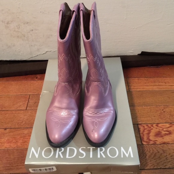 Great condition Cassidy cowgirl boots