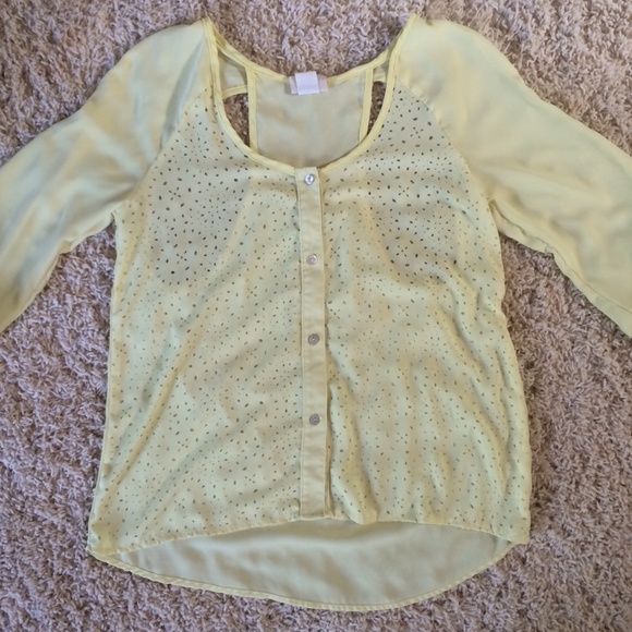 Yellow 3/4 length sleeve button up. - Picture 2 of 4