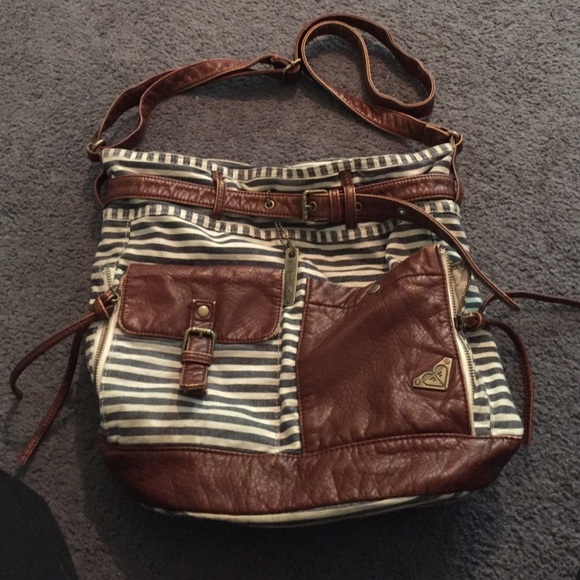Pac Sun cross body