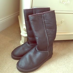 Tall gray Ugg boots size 10