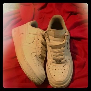 White nike air force 1