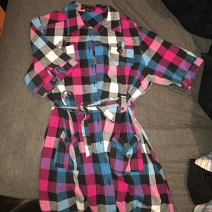Plaid tunic button up shirt with tie