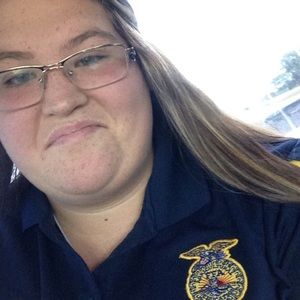 Meet your Posher, Molly