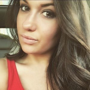 Meet your Posher, Bailey