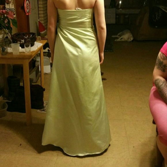 Prom dress or bridal dress. - Picture 1 of 2