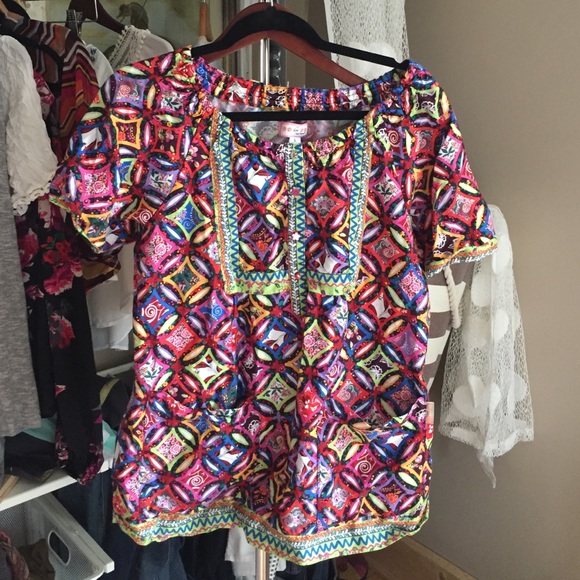 Scrub top