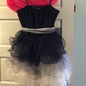 Betsey Johnson Cocktail Dress, great for weddings!