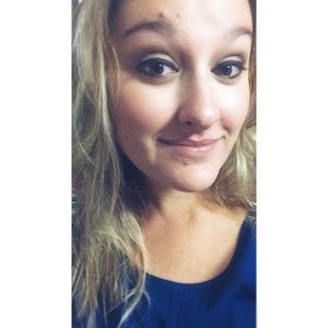 Meet your Posher, Liz