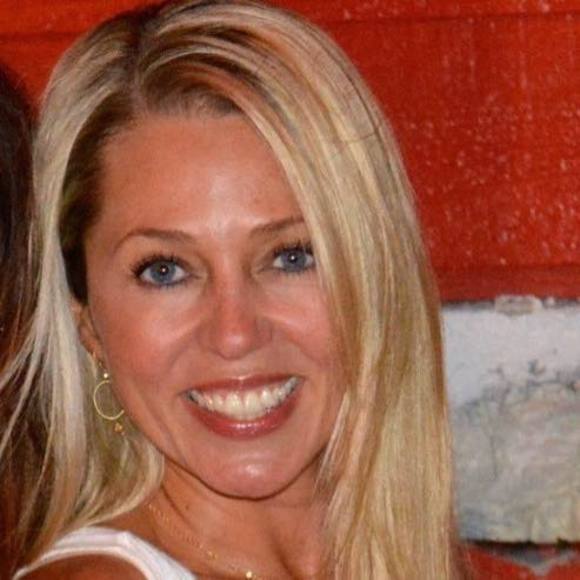 Meet your Posher, Lori - Picture 1 of 1