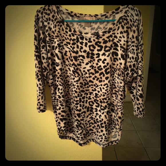 Sold 🚫🚫Forever 21 long sleeve top