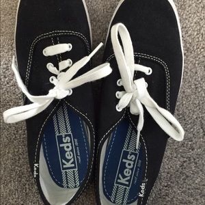 Black keds