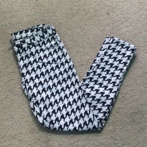 B/W dog tooth print jeans
