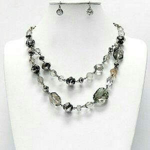 Alluring Green Crystal Necklace and Earring Set