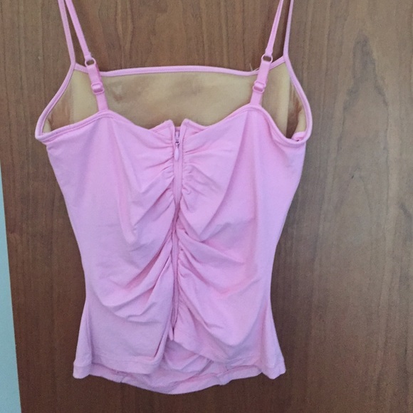 Pink tank - Picture 2 of 4