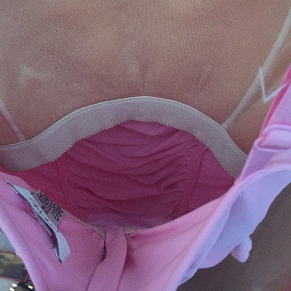 Pink tank - Picture 4 of 4
