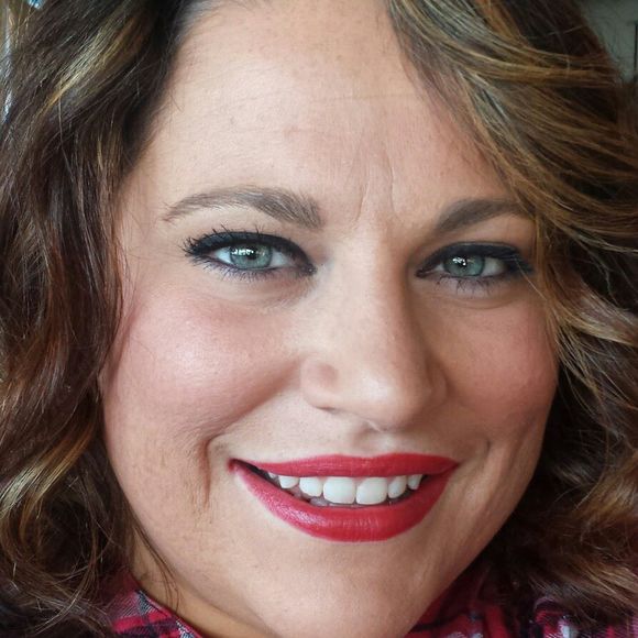 Meet your Posher, Mackenzie - Picture 1 of 1