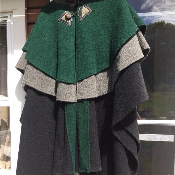 Half Moon 3/4 Wool Cloak