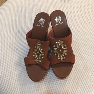 Yellow box, like new, size 9