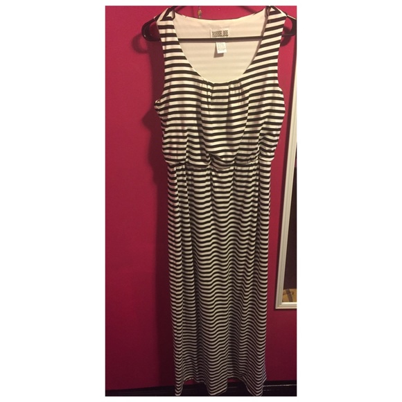 striped black and white maxi