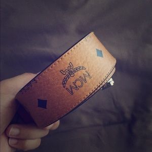 MCM belt one size fits most