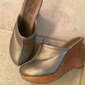 Bronze leather platform clogs