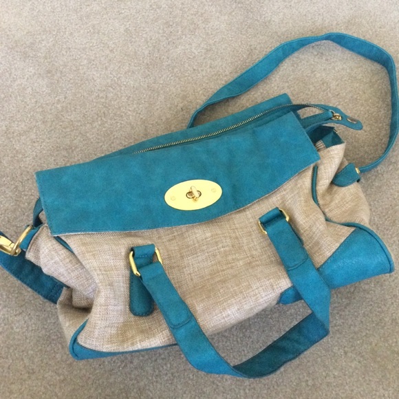 Urban Expressions Crossbody