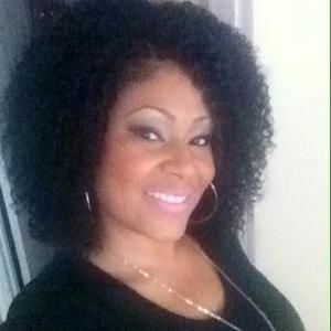 Meet your Posher, Monique