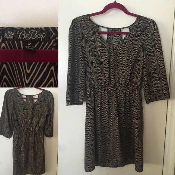 👗 Size M dress. 👗