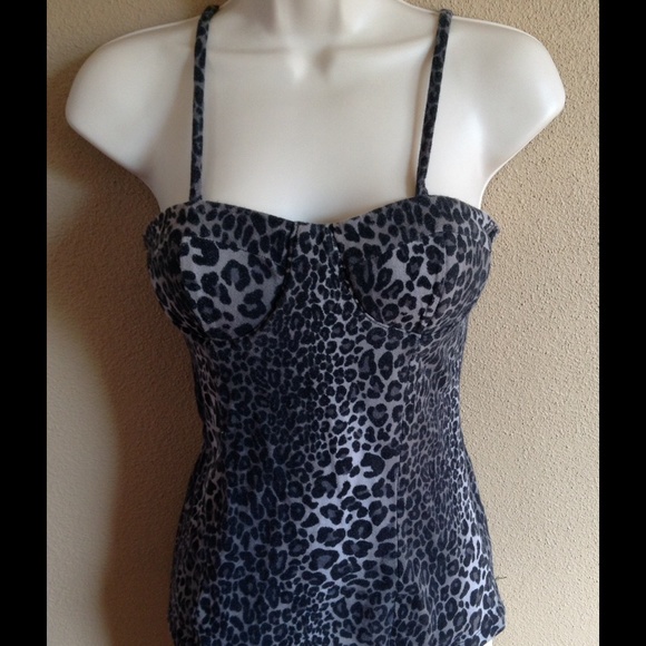 Bundle! Used tops! - Picture 3 of 4