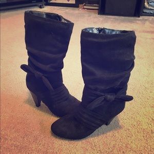 Black Velvety Boots