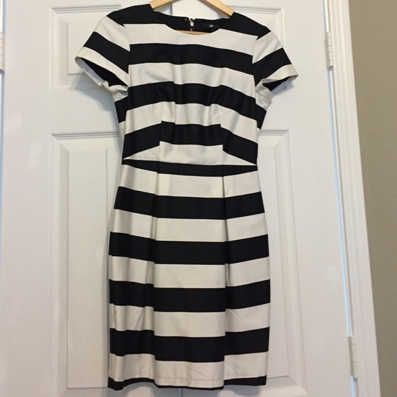 NWT H&M black and white striped dress