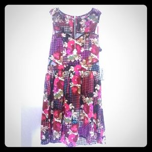 BRAND NEW Ali & Kris Black & Floral-Printed dress