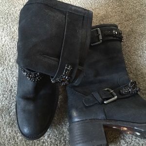 Vera Wang boots