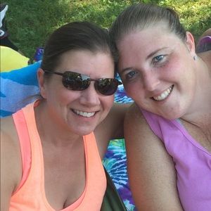 Meet your Posher, Pam